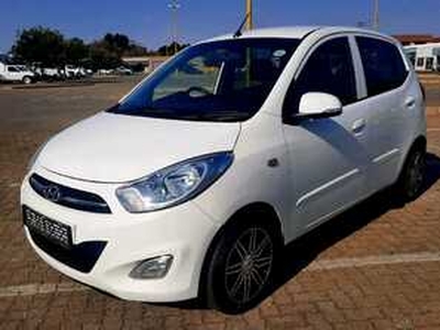 Hyundai i10 2014, Manual, 1.1 litres - Cape Town
