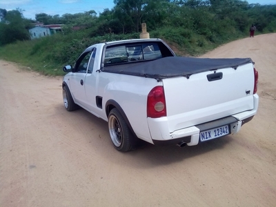 I'm selling an Opel Corsa bakkie, new tires, and a vehicle ..