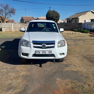 Mazda bt50 double cab in an immaculate condition for sale at a giveaway price