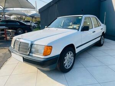Mercedes-Benz E 1989, Automatic, 2 litres - Cape Town