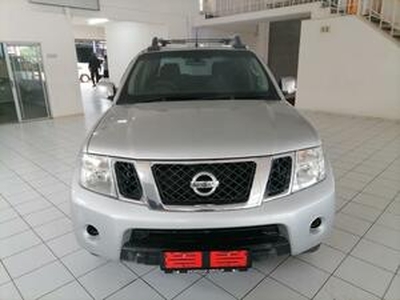 Nissan Navara 2013, Automatic, 2.5 litres - Amersfoort