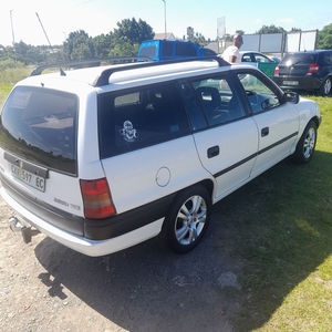 Selling my Opel Estate 160i 1996 model.