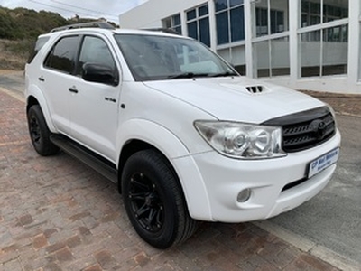 Toyota Fortuner 2010, Automatic, 3 litres - Mosselbay