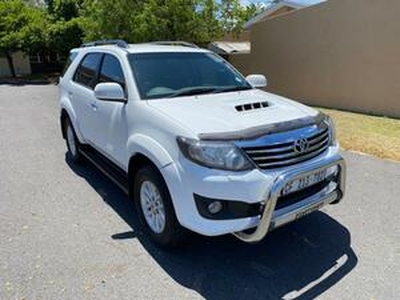 Toyota Fortuner 2011, Automatic, 3 litres - Cape Town