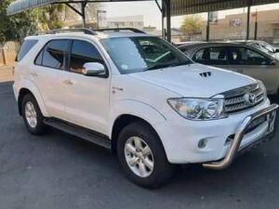 Toyota Fortuner 2012, Automatic, 3 litres - Bloemfontein