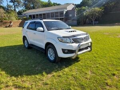Toyota Fortuner 2012, Manual, 3 litres - Butterworth