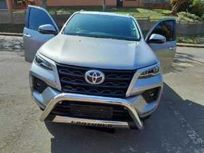 Toyota Fortuner 2019, Manual, 2.4 litres - Brits