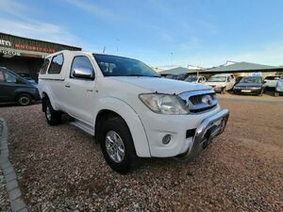 Toyota Hilux 2010, Manual, 2.4 litres - East London