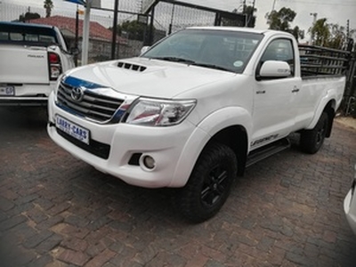Toyota Hilux 2014, Manual, 3 litres - Bramley