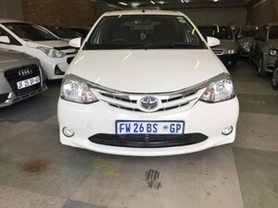 Toyota Hilux 2015, Manual, 1.5 litres - Johannesburg