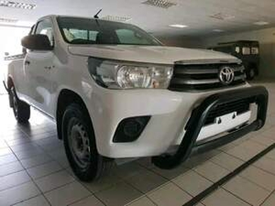 Toyota Hilux 2017, Manual, 2.4 litres - Messina