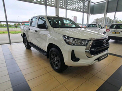Toyota Hilux 2020, Automatic, 2.4 litres - Richards Bay