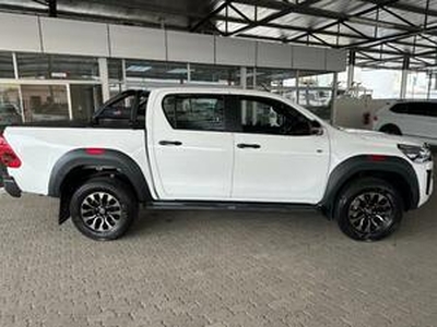 Toyota Hilux 2022, Automatic, 2.8 litres - Springs