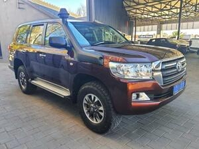 Toyota Land Cruiser 2015, Automatic, 4.5 litres - Pretoria
