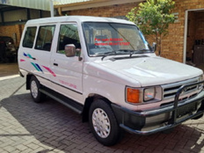 Toyota Van 1994, Manual, 2.2 litres - Glencoe