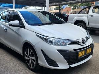 Toyota Yaris 2019, Manual, 1.5 litres - Messina