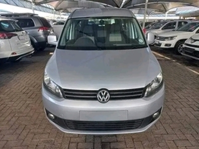 Volkswagen Caddy 2014, Automatic, 2 litres - Alberante Estate