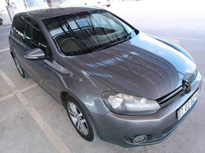 Volkswagen Golf 2012, Manual, 1.4 litres - Activia Park