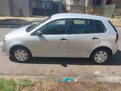 Volkswagen Polo 2012, Manual, 1.4 litres - Durban