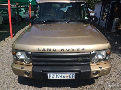 2004 Land Rover Discovery SUV Gold