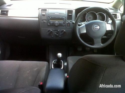 2006 Nissan Tiida 1. 6 Viisa plus