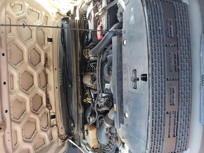 2014 FORD RANGER 2.2 DCXL , engine just redone but block damaged still starts