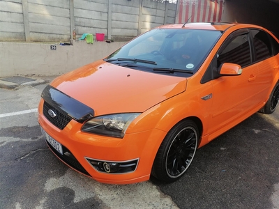 Ford focus st 2.5 in good condition