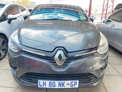 Renault Clio 2019, Manual, 0.9 litres - Cape Town