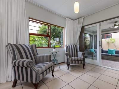 Townhouse For Sale in Douglasdale