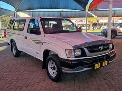 Toyota Hilux 2004, Manual, 2.7 litres - Johannesburg