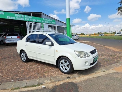 Used Ford Ikon 1.6 Ambiente for sale in Gauteng