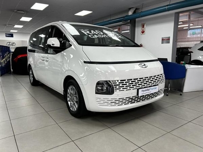 Used Hyundai Staria 2.2d Executive Auto for sale in Kwazulu Natal