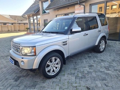 Used Land Rover Discovery 4 3.0 TD/SD V6 SE with 2 year warranty included for sale in Western Cape