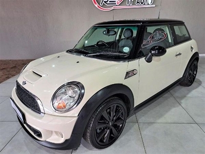 Used MINI Hatch Cooper S Manual 3dr for sale in Gauteng