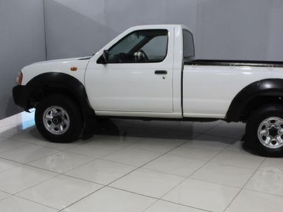 Used Nissan NP300 2.4i LWB 4X4 Single Cab Manual (Petrol) for sale in Gauteng