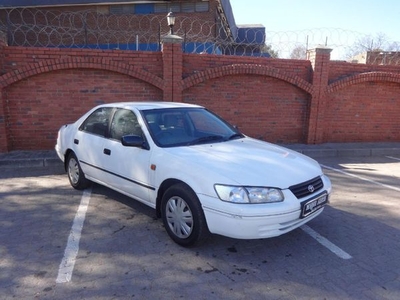 Used Toyota Camry 220 GL for sale in Gauteng
