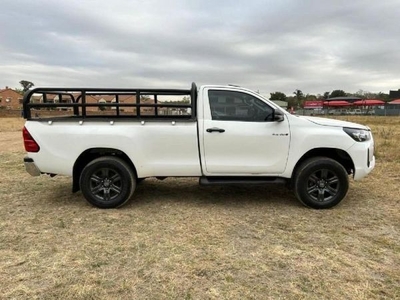Used Toyota Hilux 2.4GD