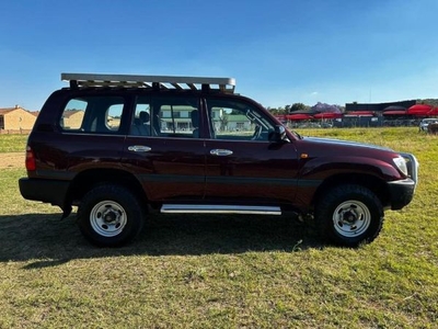 Used Toyota Land Cruiser 100 GX 4.2 D for sale in Gauteng