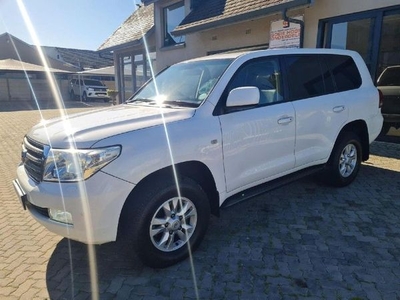 Used Toyota Land Cruiser 200 TD V8 VX Auto with 2 year warranty included for sale in Western Cape