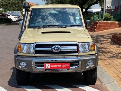 Used Toyota Land Cruiser 76 4.5 D V8 Station Wagon for sale in Gauteng