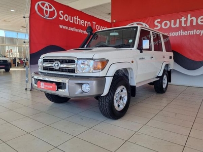 Used Toyota Land Cruiser 76 4.5 D V8 Station Wagon for sale in Gauteng