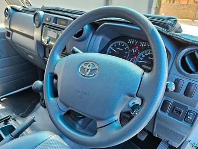 Used Toyota Land Cruiser 79 4.0 Single