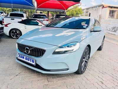 Used Volvo V40 D3 Inscription Auto for sale in Gauteng