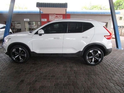 Used Volvo XC40 T3 Momentum Auto for sale in Gauteng