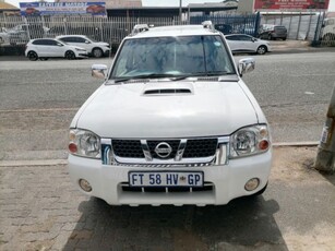 2017 Nissan NP300 Hardbody 2.4 double cab Hi-rider For Sale in Gauteng, Johannesburg