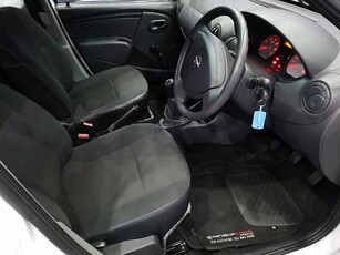 2021 Nissan NP200 1.6 A-C Safety Pack