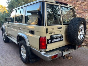 Used Toyota Land Cruiser 76 76 4.5 D V8 Station Wagon for sale in Gauteng