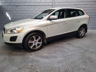 Used Volvo XC60 T6 Auto Essential AWD for sale in Eastern Cape