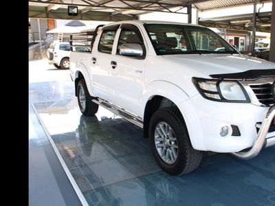 2012 TOYOTA HILUX 4.0 V6 HERITAGE EDITION 4X4 A/T D/C CLEAN VEHICLE