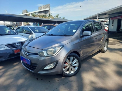 2013 Hyundai i20 1.4 Glide IMMACULATE CONDITION DRIVES VERY WELL